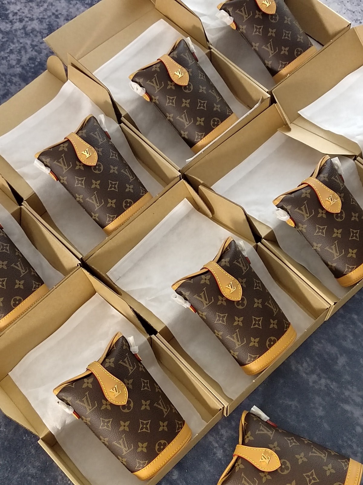 Shebag Super replica Louis Vuitton M80874 Fold Me bag review(2025 June updated)-Best Quality Fake Louis Vuitton Bag Online Store, Replica designer bag ru