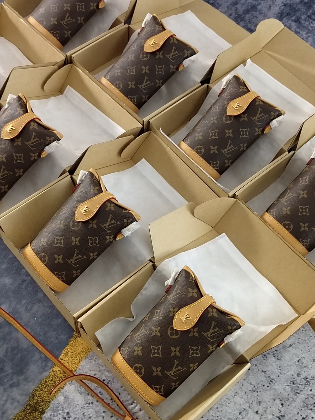 Shebag Super replica Louis Vuitton M80874 Fold Me bag review(2025 June updated)-Best Quality Fake Louis Vuitton Bag Online Store, Replica designer bag ru