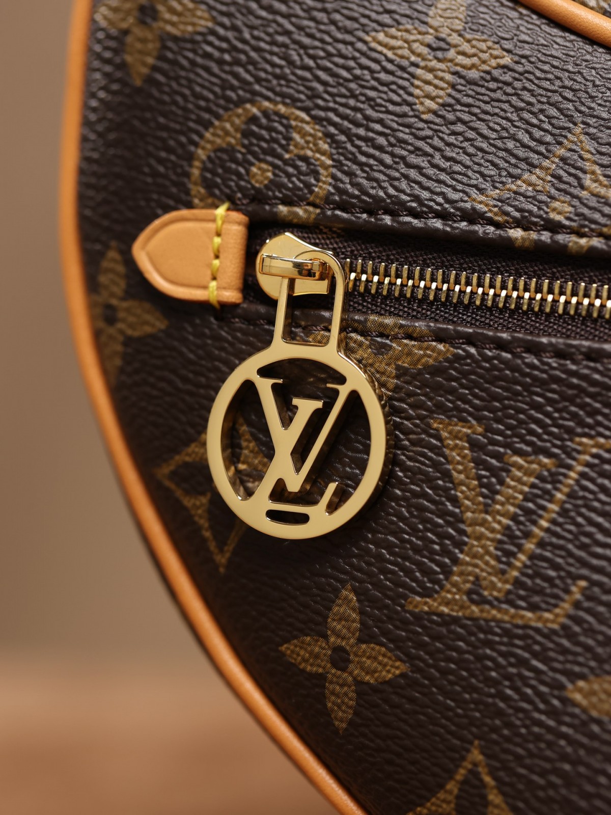 Shebag Super replica Louis Vuitton M81098 LOOP bag review (2025 June updated)-Best Quality Fake designer Bag Review, Replica designer bag ru