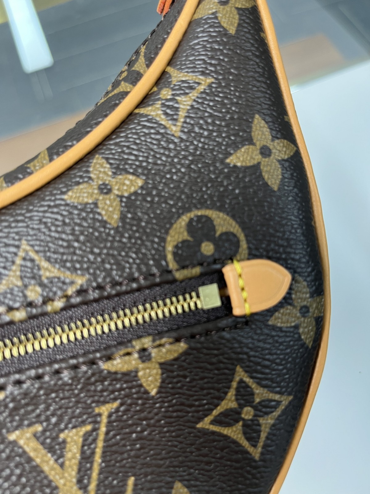 Shebag Super replica Louis Vuitton M81098 LOOP bag review (2025 June updated)-Best Quality Fake designer Bag Review, Replica designer bag ru