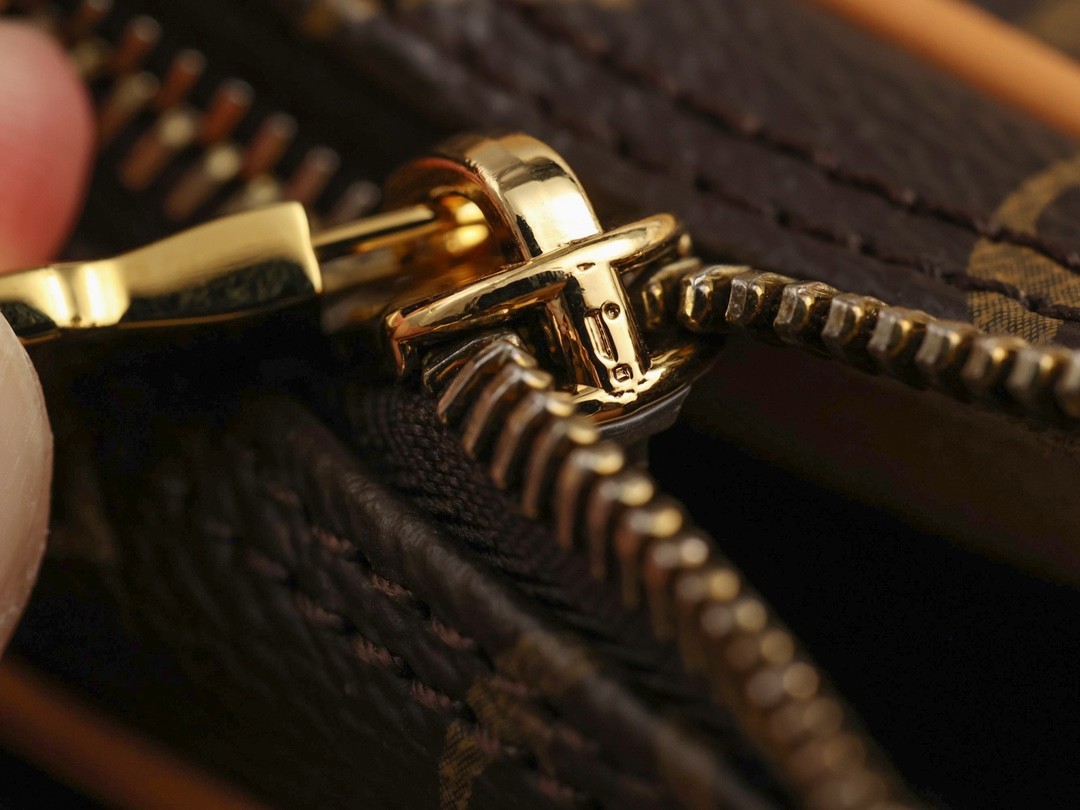 Shebag Super replica Louis Vuitton M81098 LOOP bag review (2025 June updated)-Best Quality Fake designer Bag Review, Replica designer bag ru