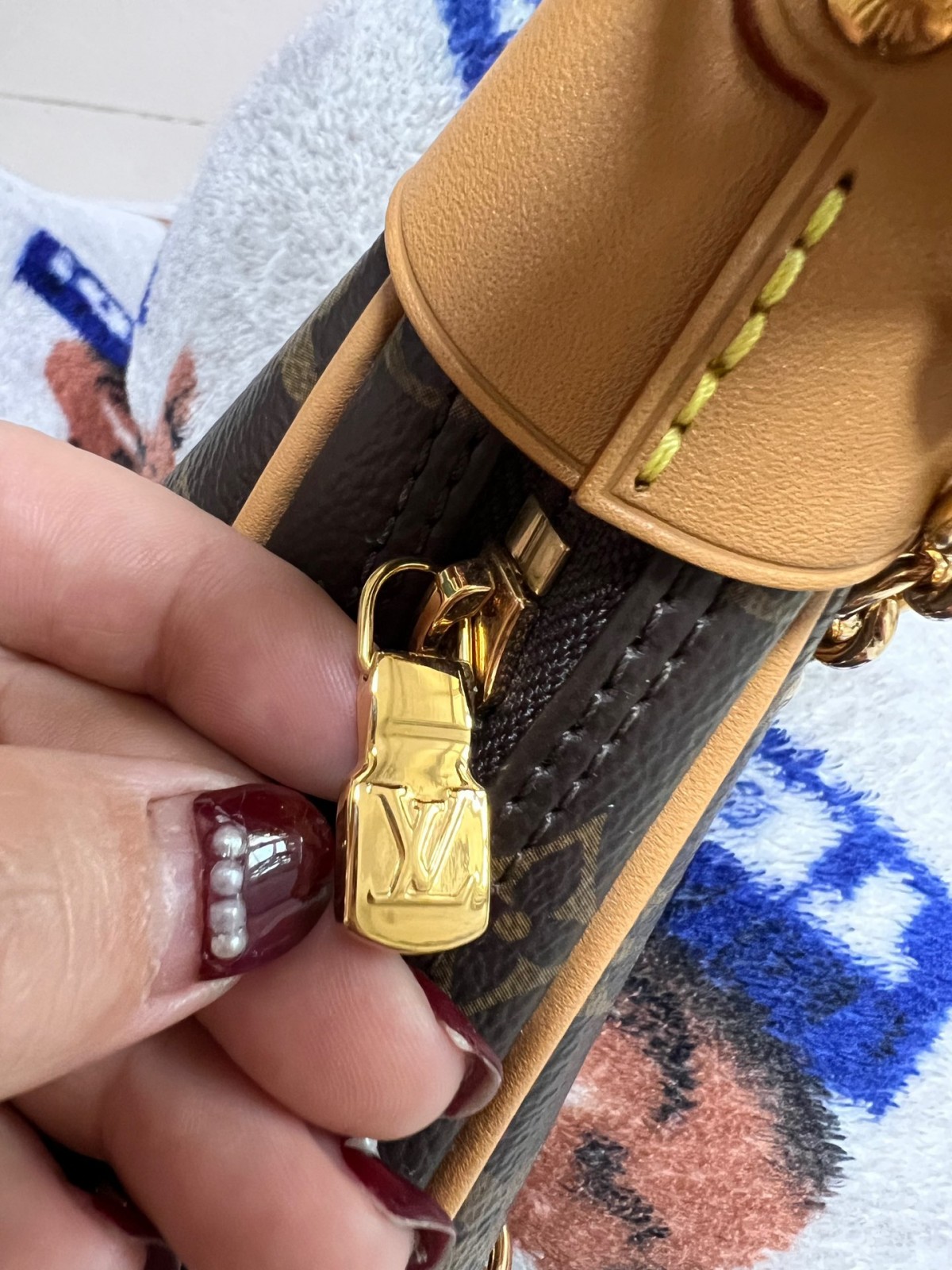 Shebag Super replica Louis Vuitton M81098 LOOP bag review (2025 June updated)-Best Quality Fake designer Bag Review, Replica designer bag ru