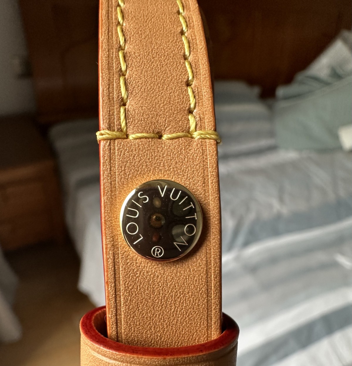 Shebag super replica Louis Vuitton M81911 WALLET ON CHAIN IVY bag reivew (2025 Jul updated)-ហាងអនឡាញកាបូប Louis Vuitton ក្លែងក្លាយដែលមានគុណភាពល្អបំផុត កាបូបអ្នករចនាម៉ូដចម្លង ru