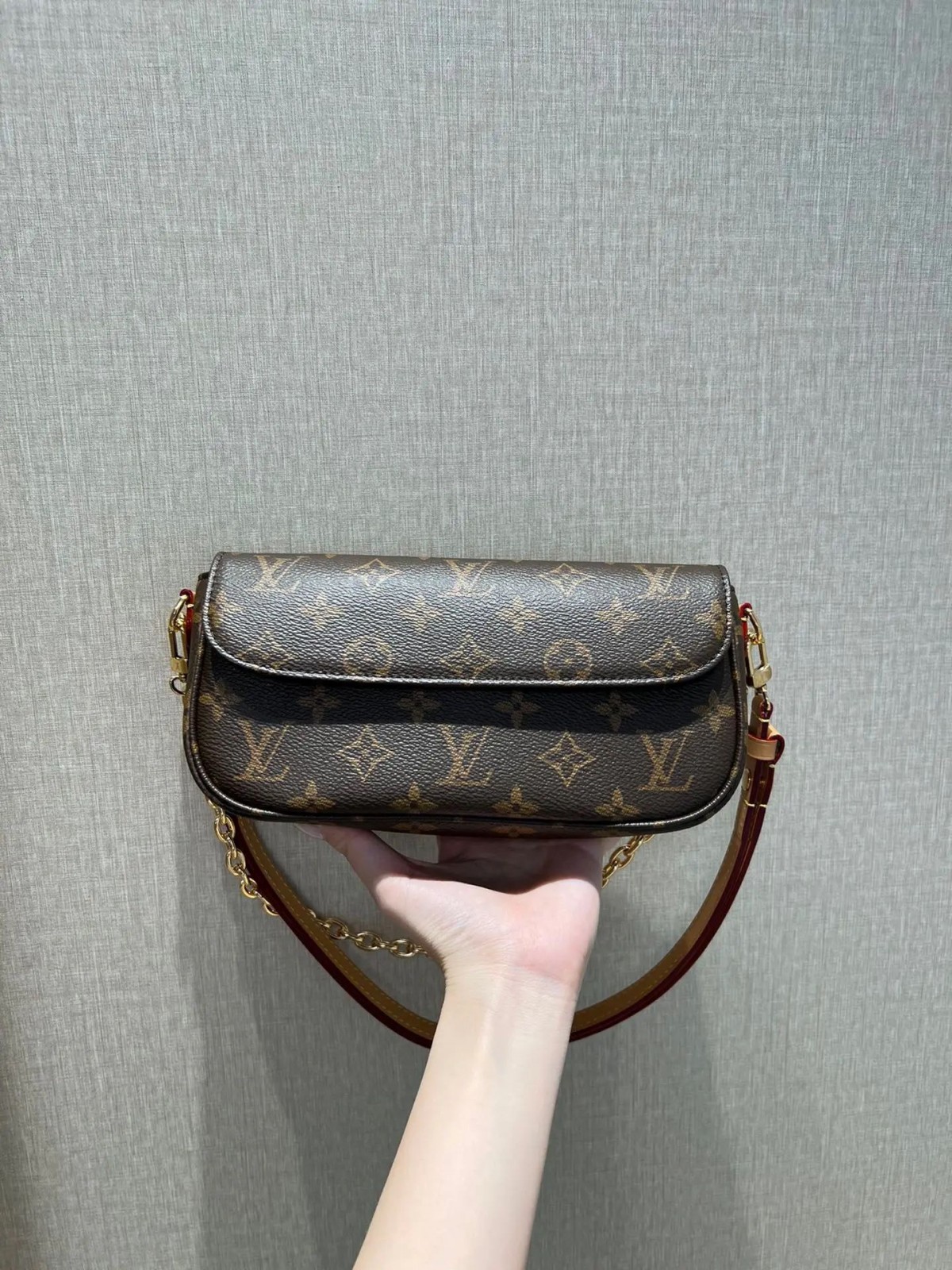 Shebag super replica Louis Vuitton M81911 WALLET ON CHAIN IVY bag reivew (2025 Jul updated)-ហាងអនឡាញកាបូប Louis Vuitton ក្លែងក្លាយដែលមានគុណភាពល្អបំផុត កាបូបអ្នករចនាម៉ូដចម្លង ru