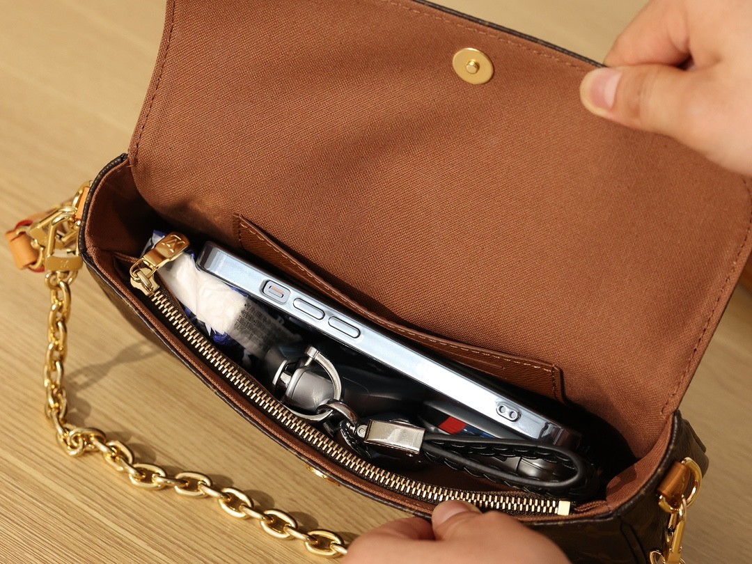 Shebag super replica Louis Vuitton M81911 WALLET ON CHAIN IVY bag reivew (2025 Jul updated)-ហាងអនឡាញកាបូប Louis Vuitton ក្លែងក្លាយដែលមានគុណភាពល្អបំផុត កាបូបអ្នករចនាម៉ូដចម្លង ru