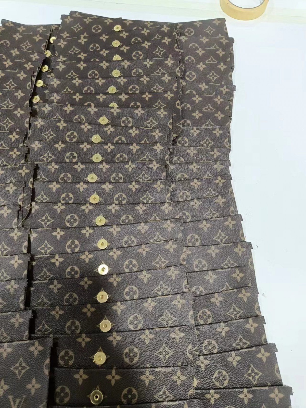 Shebag super replica Louis Vuitton M81911 WALLET ON CHAIN IVY bag reivew (2025 Jul updated)-ហាងអនឡាញកាបូប Louis Vuitton ក្លែងក្លាយដែលមានគុណភាពល្អបំផុត កាបូបអ្នករចនាម៉ូដចម្លង ru