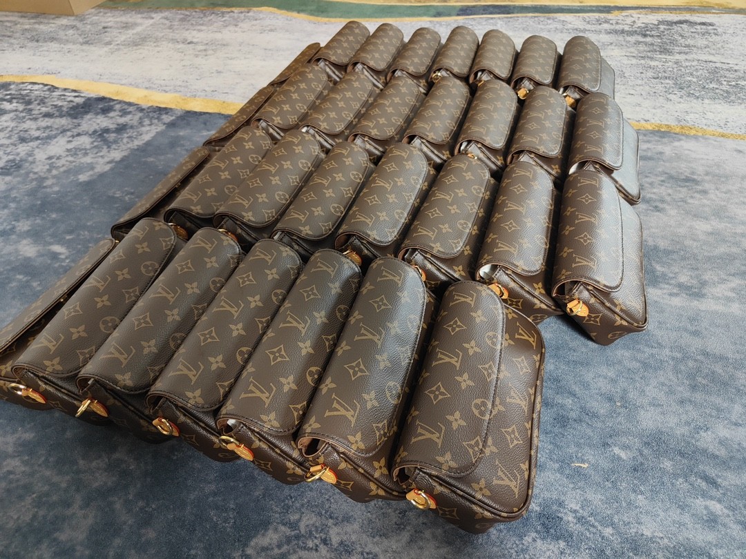 Shebag super replica Louis Vuitton M81911 WALLET ON CHAIN IVY bag reivew (2025 Jul updated)-ហាងអនឡាញកាបូប Louis Vuitton ក្លែងក្លាយដែលមានគុណភាពល្អបំផុត កាបូបអ្នករចនាម៉ូដចម្លង ru