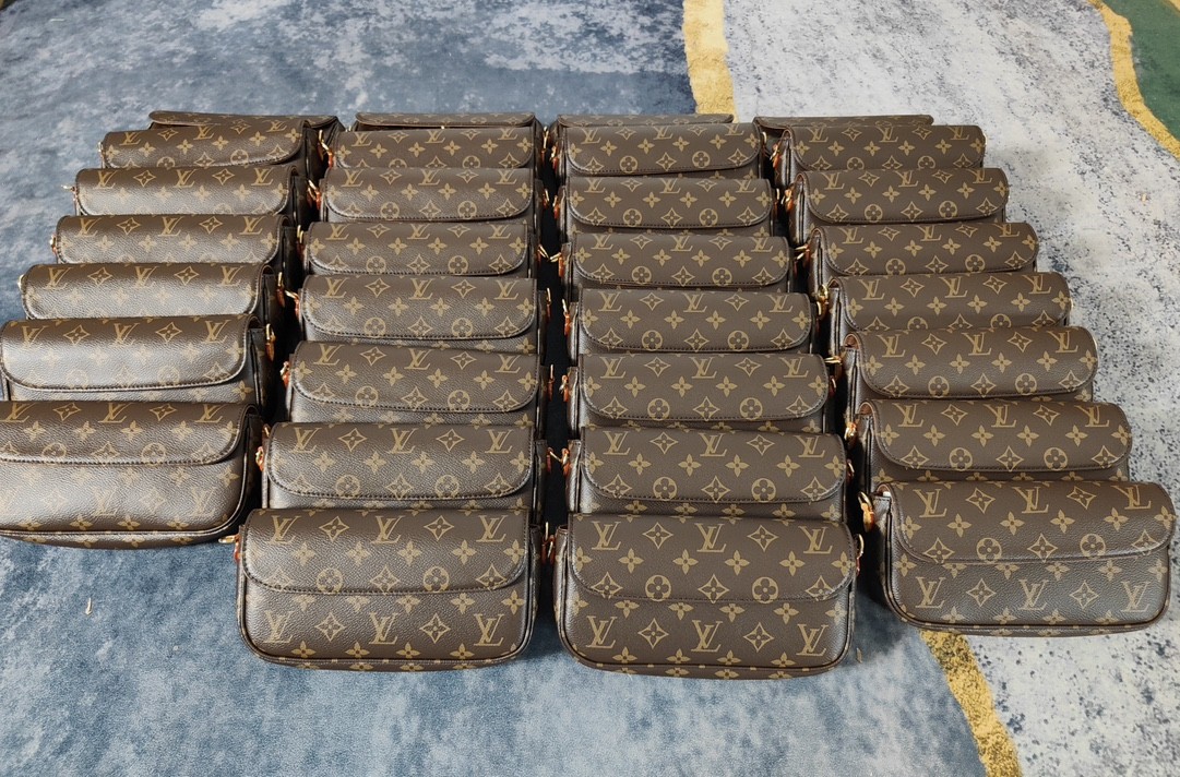 Shebag super replica Louis Vuitton M81911 WALLET ON CHAIN IVY bag reivew (2025 Jul updated)-ហាងអនឡាញកាបូប Louis Vuitton ក្លែងក្លាយដែលមានគុណភាពល្អបំផុត កាបូបអ្នករចនាម៉ូដចម្លង ru