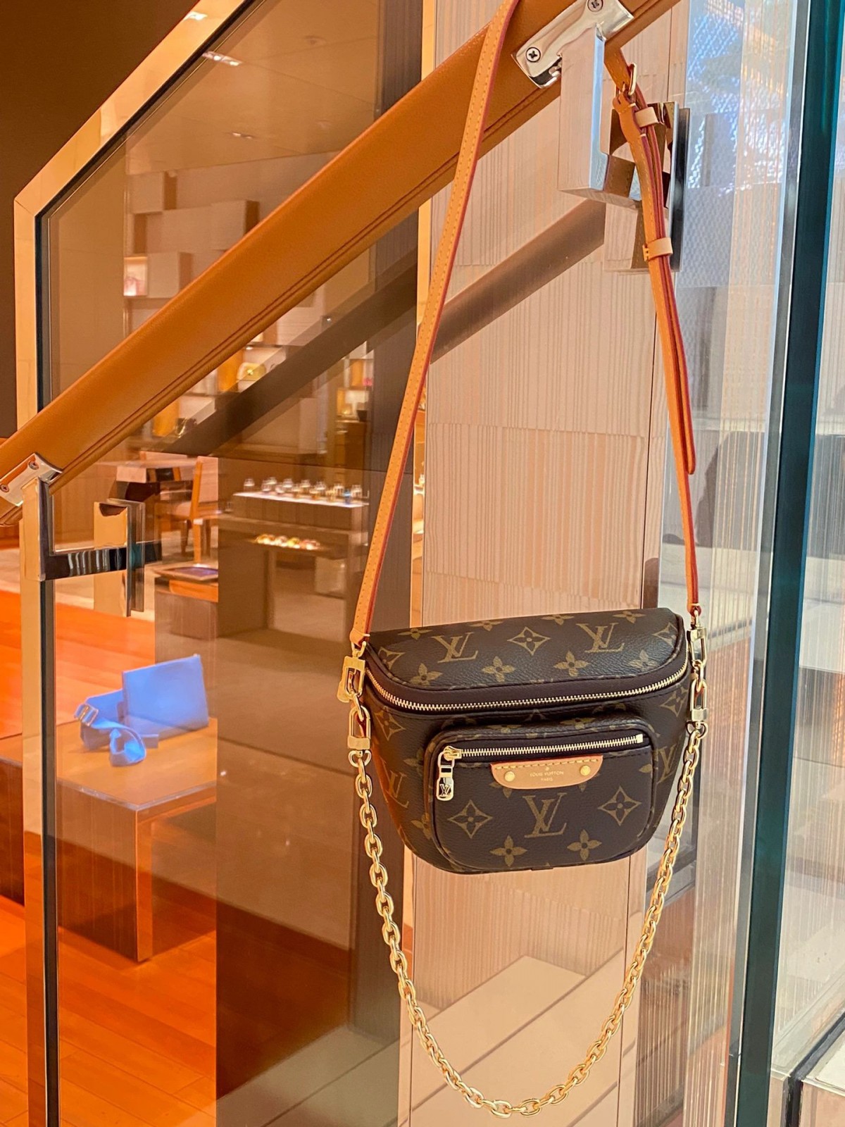 Shebag Super replica Louis Vuitton M82335 MINI BUMBAG bag review (2025 July updated)-Best Quality Fake Louis Vuitton Bag Online Store, Replica designer bag ru
