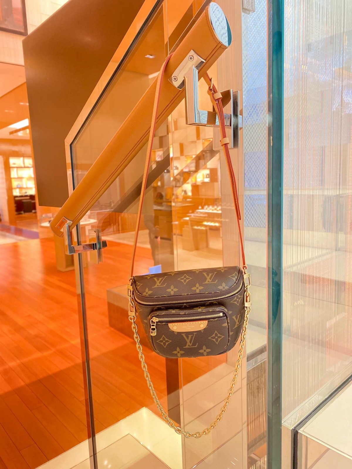 Shebag Super replica Louis Vuitton M82335 MINI BUMBAG bag review (2025 July updated)-Best Quality Fake Louis Vuitton Bag Online Store, Replica designer bag ru