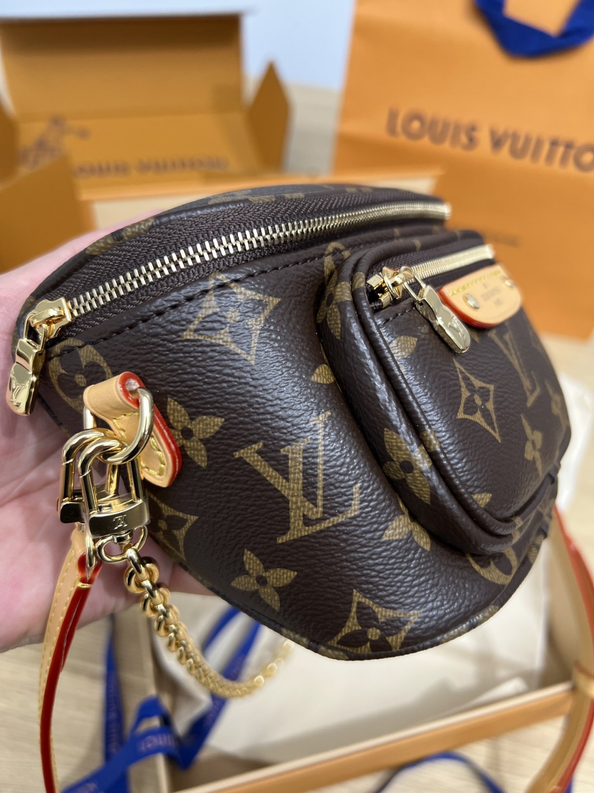 Shebag Super replica Louis Vuitton M82335 MINI BUMBAG bag review (2025 July updated)-Best Quality Fake Louis Vuitton Bag Online Store, Replica designer bag ru