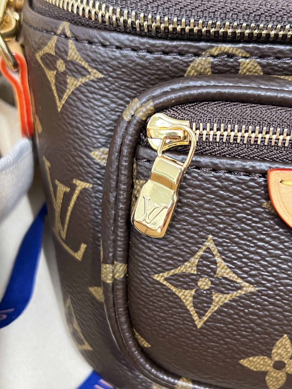 Shebag Super replica Louis Vuitton M82335 MINI BUMBAG bag review (2025 July updated)-Best Quality Fake Louis Vuitton Bag Online Store, Replica designer bag ru