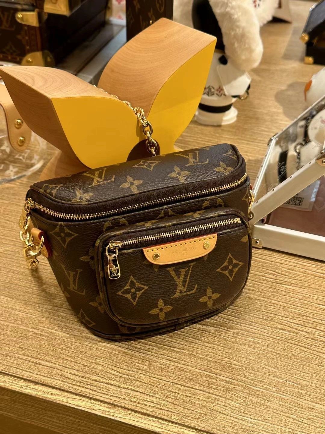 Shebag Super replica Louis Vuitton M82335 MINI BUMBAG bag review (2025 July updated)-Best Quality Fake Louis Vuitton Bag Online Store, Replica designer bag ru