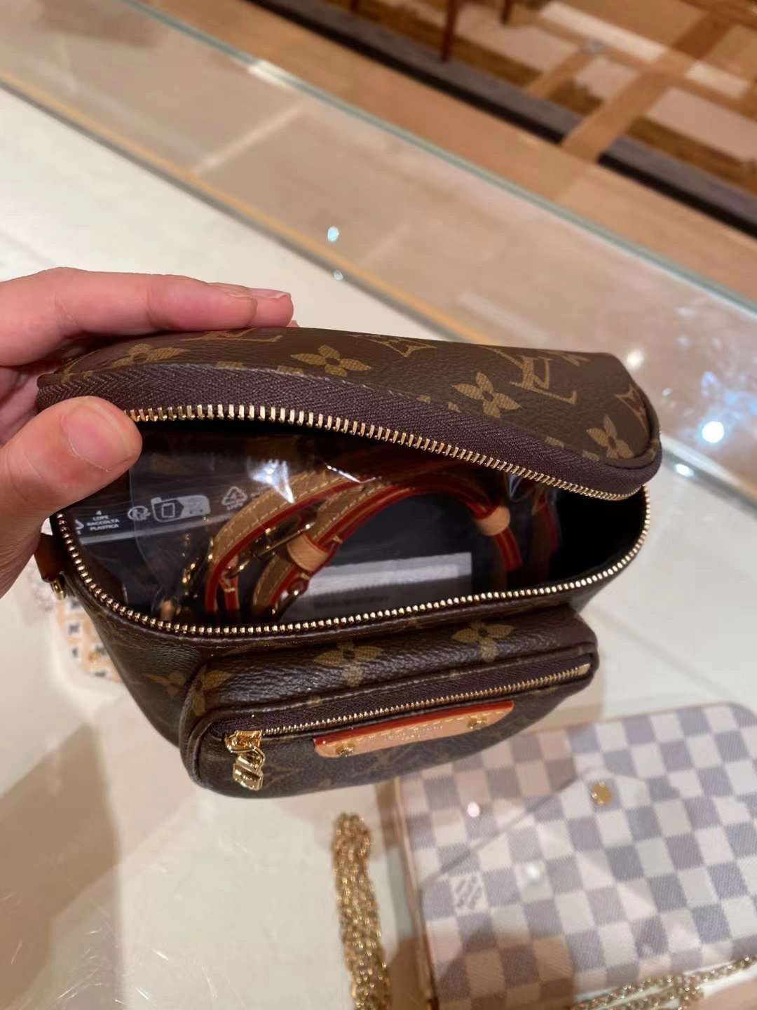 Shebag Super replica Louis Vuitton M82335 MINI BUMBAG bag review (2025 July updated)-Best Quality Fake Louis Vuitton Bag Online Store, Replica designer bag ru