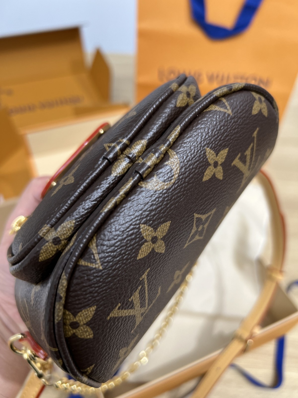 Shebag Super replica Louis Vuitton M82335 MINI BUMBAG bag review (2025 July updated)-Best Quality Fake Louis Vuitton Bag Online Store, Replica designer bag ru
