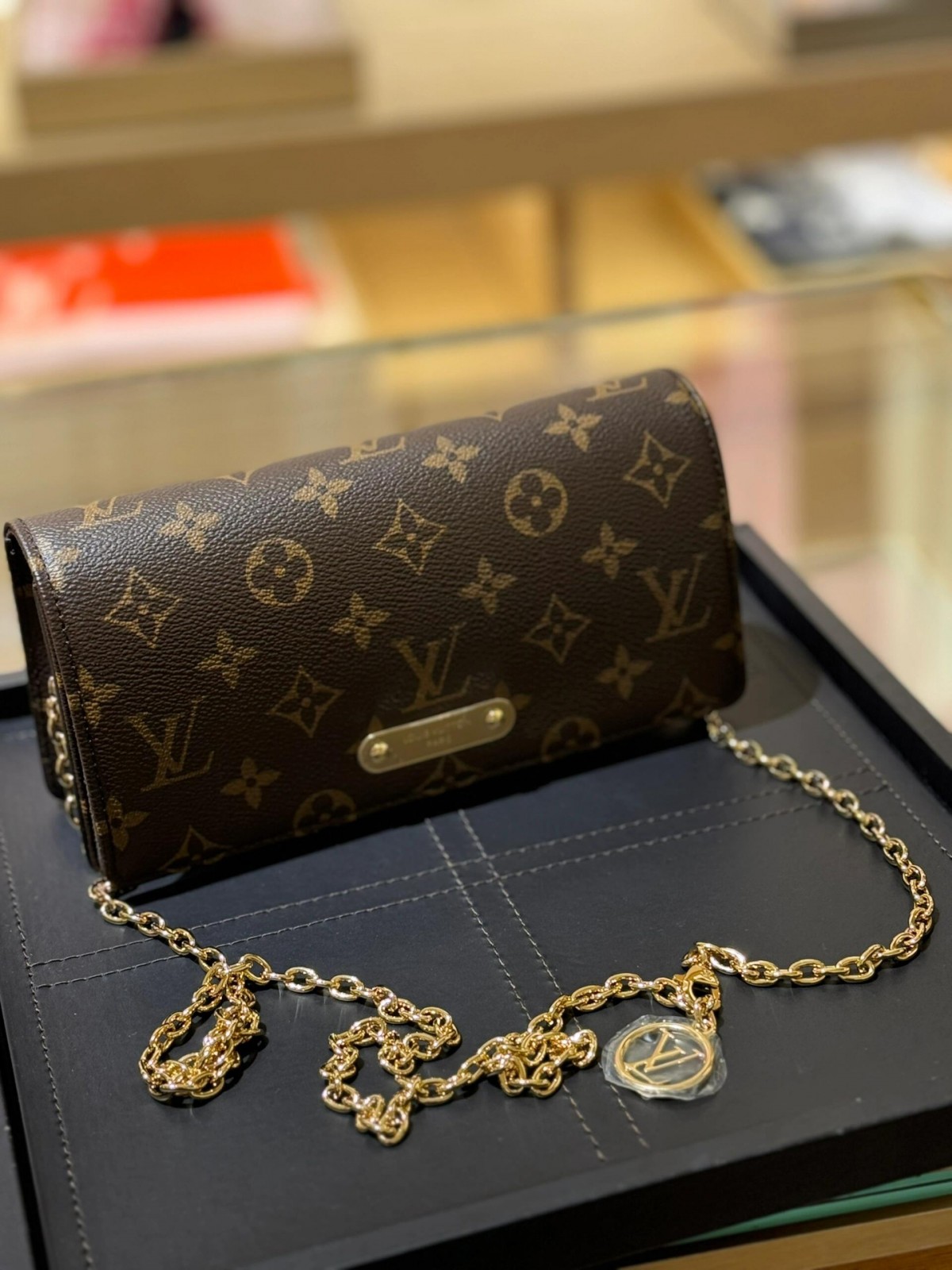 Shebag supre replica Louis Vuitton M82509 WALLET ON CHAIN LILY bag review (2025 July updated)-Zoo Zoo Fake Louis Vuitton Hnab Online Khw, Replica designer hnab ru