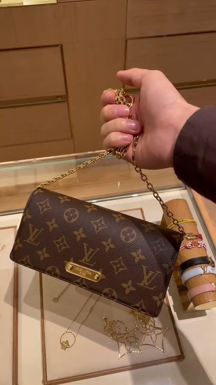 Shebag supre replica Louis Vuitton M82509 WALLET ON CHAIN LILY bag review (2025 July updated)-Zoo Zoo Fake Louis Vuitton Hnab Online Khw, Replica designer hnab ru