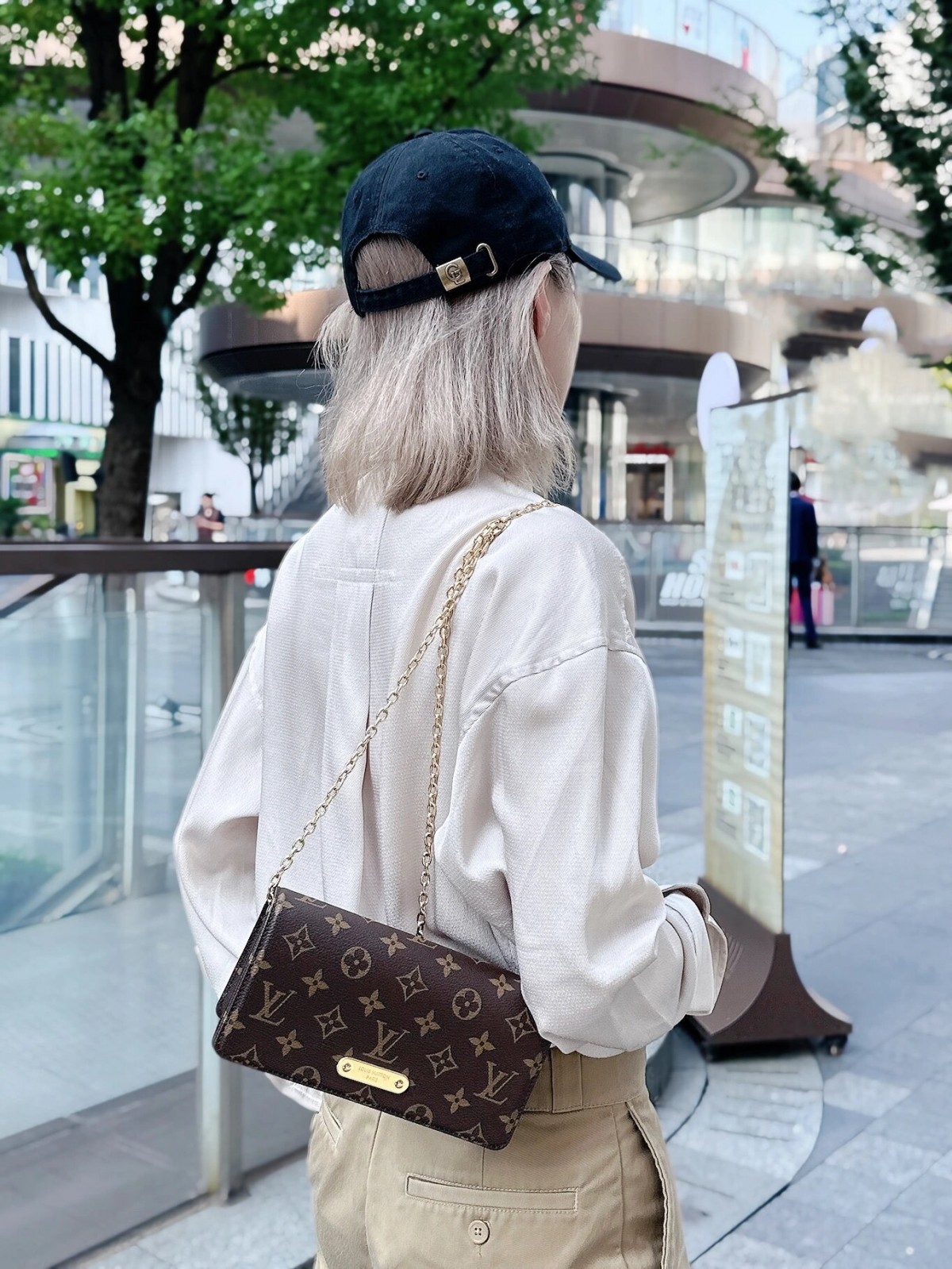Shebag supre replica Louis Vuitton M82509 WALLET ON CHAIN LILY bag review (2025 July updated)-Zoo Zoo Fake Louis Vuitton Hnab Online Khw, Replica designer hnab ru