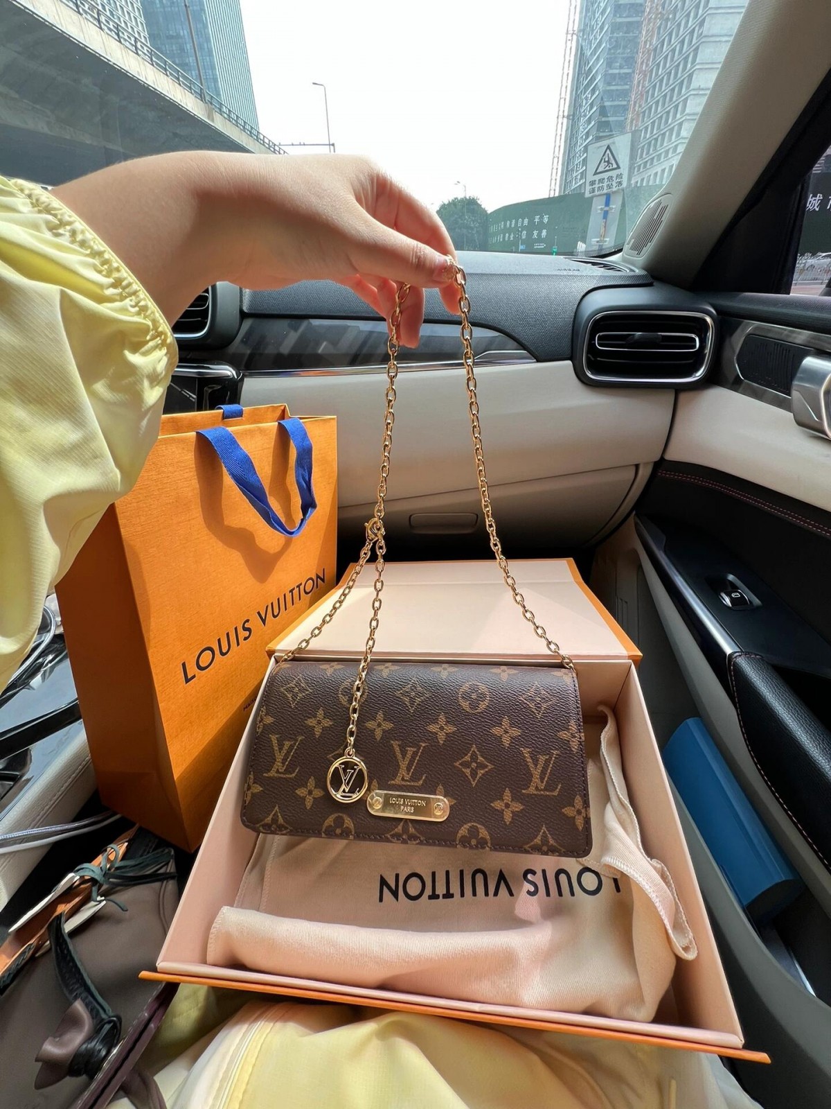 Shebag supre replica Louis Vuitton M82509 WALLET ON CHAIN LILY bag review (2025 July updated)-Zoo Zoo Fake Louis Vuitton Hnab Online Khw, Replica designer hnab ru