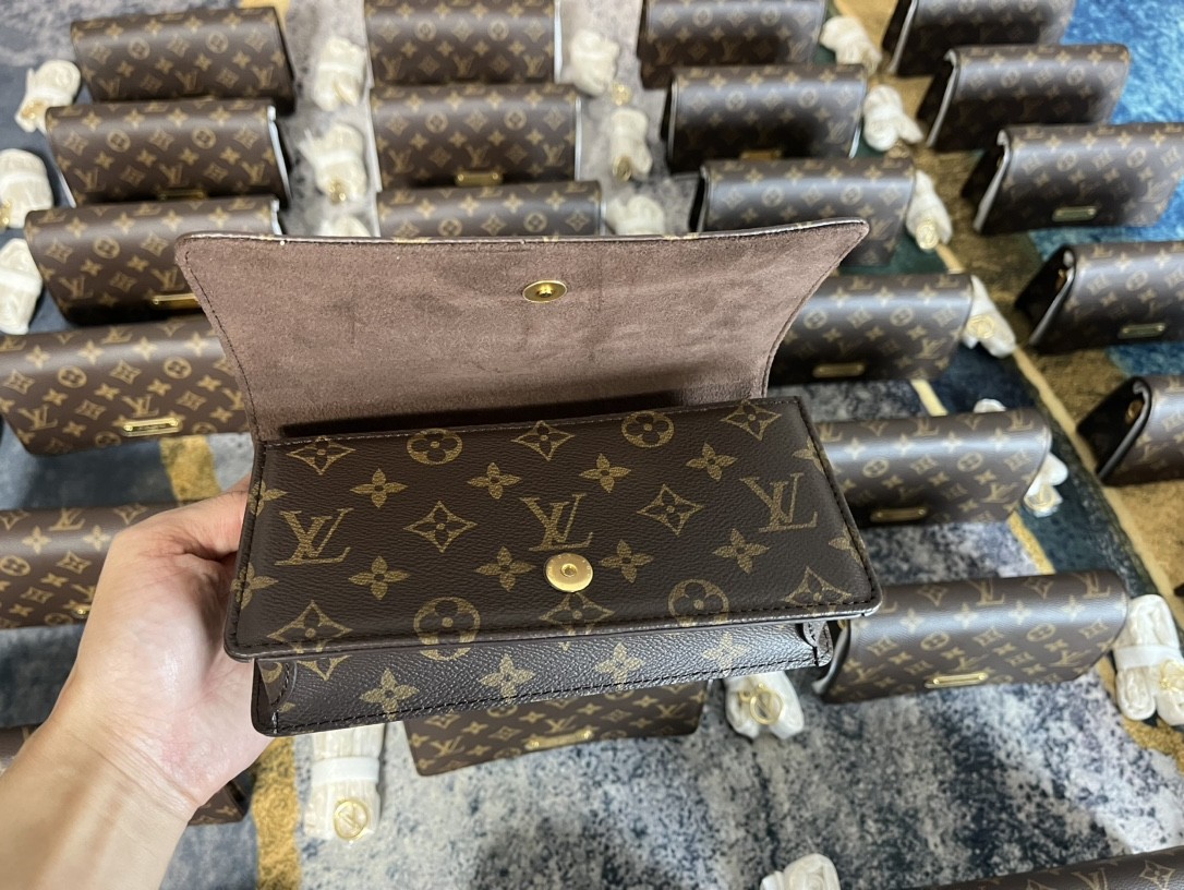Shebag supre replica Louis Vuitton M82509 WALLET ON CHAIN LILY bag review (2025 July updated)-Zoo Zoo Fake Louis Vuitton Hnab Online Khw, Replica designer hnab ru
