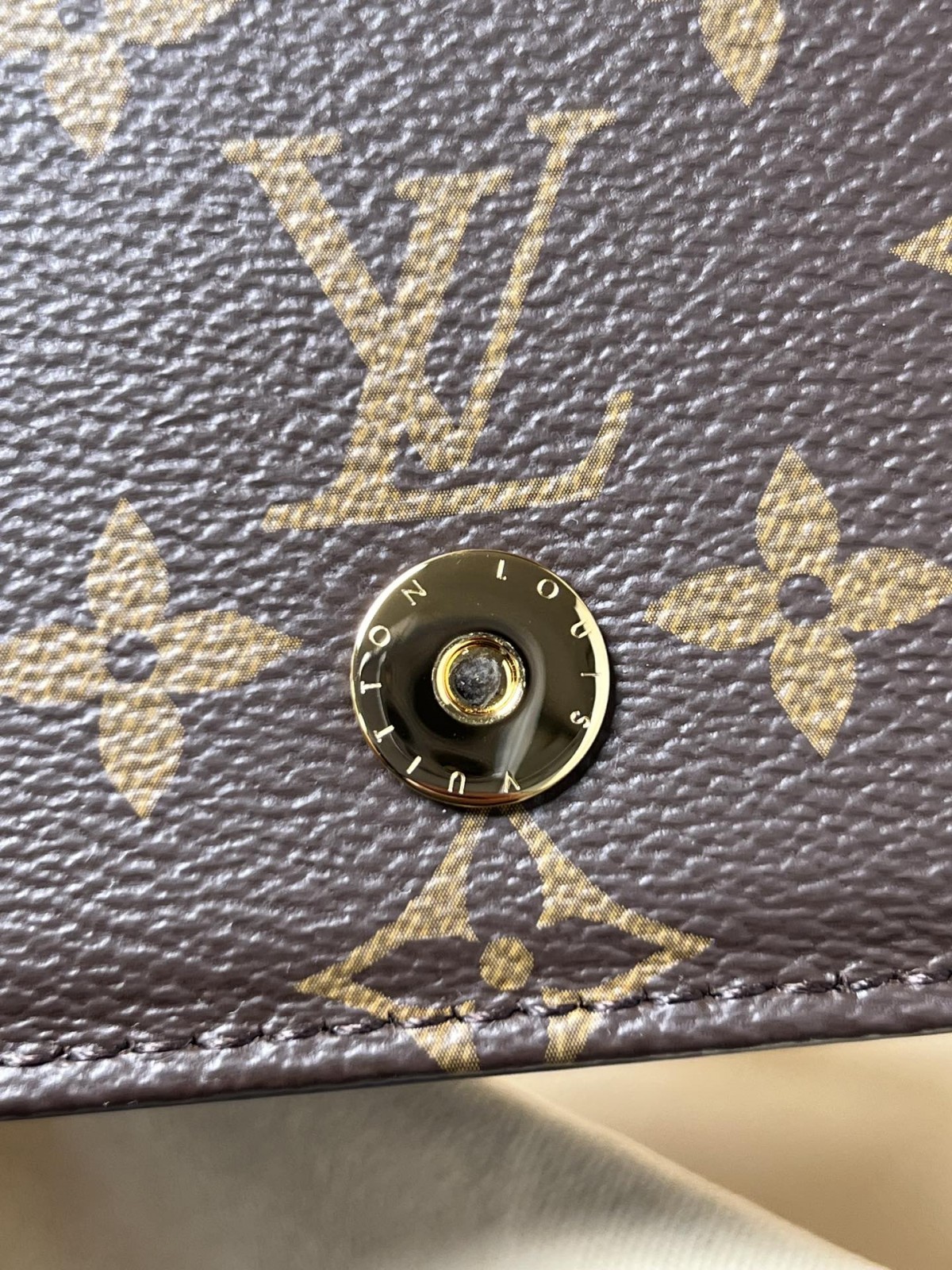 Shebag supre replica Louis Vuitton M82509 WALLET ON CHAIN LILY bag review (2025 July updated)-Zoo Zoo Fake Louis Vuitton Hnab Online Khw, Replica designer hnab ru
