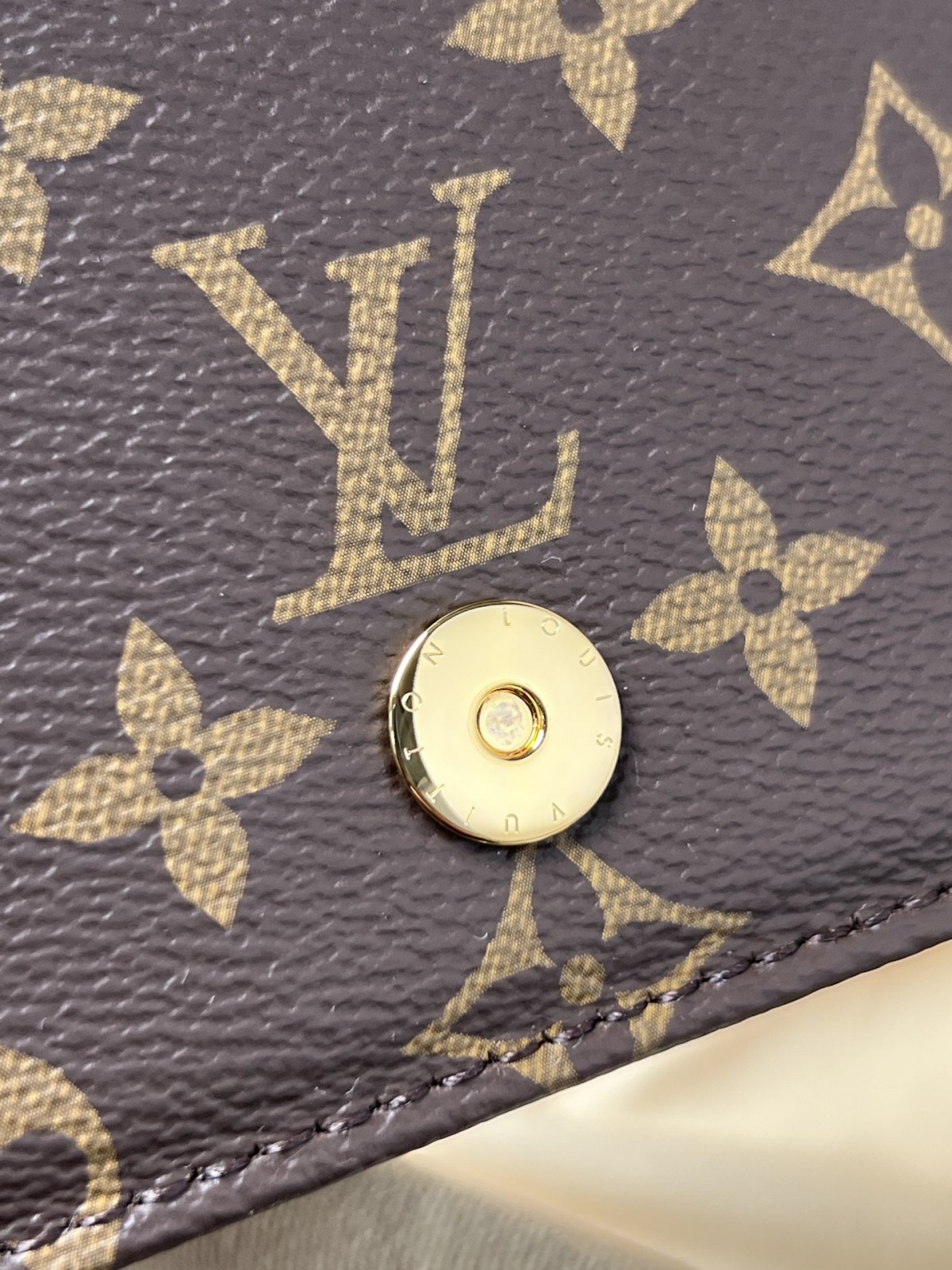 Shebag supre replica Louis Vuitton M82509 WALLET ON CHAIN LILY bag review (2025 July updated)-Zoo Zoo Fake Louis Vuitton Hnab Online Khw, Replica designer hnab ru