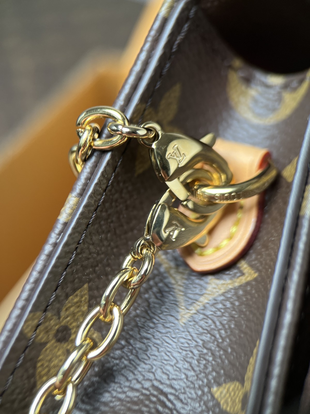 Shebag supre replica Louis Vuitton M82509 WALLET ON CHAIN LILY bag review (2025 July updated)-Zoo Zoo Fake Louis Vuitton Hnab Online Khw, Replica designer hnab ru