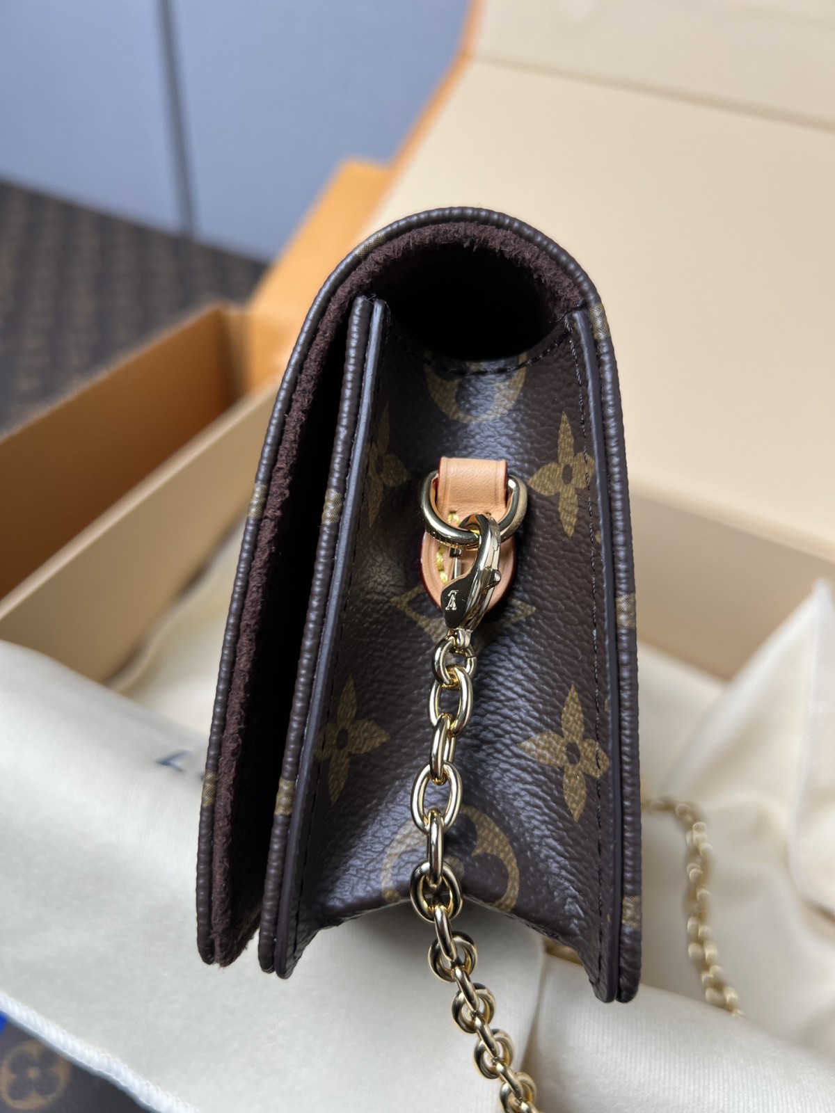 Shebag supre replica Louis Vuitton M82509 WALLET ON CHAIN LILY bag review (2025 July updated)-Zoo Zoo Fake Louis Vuitton Hnab Online Khw, Replica designer hnab ru