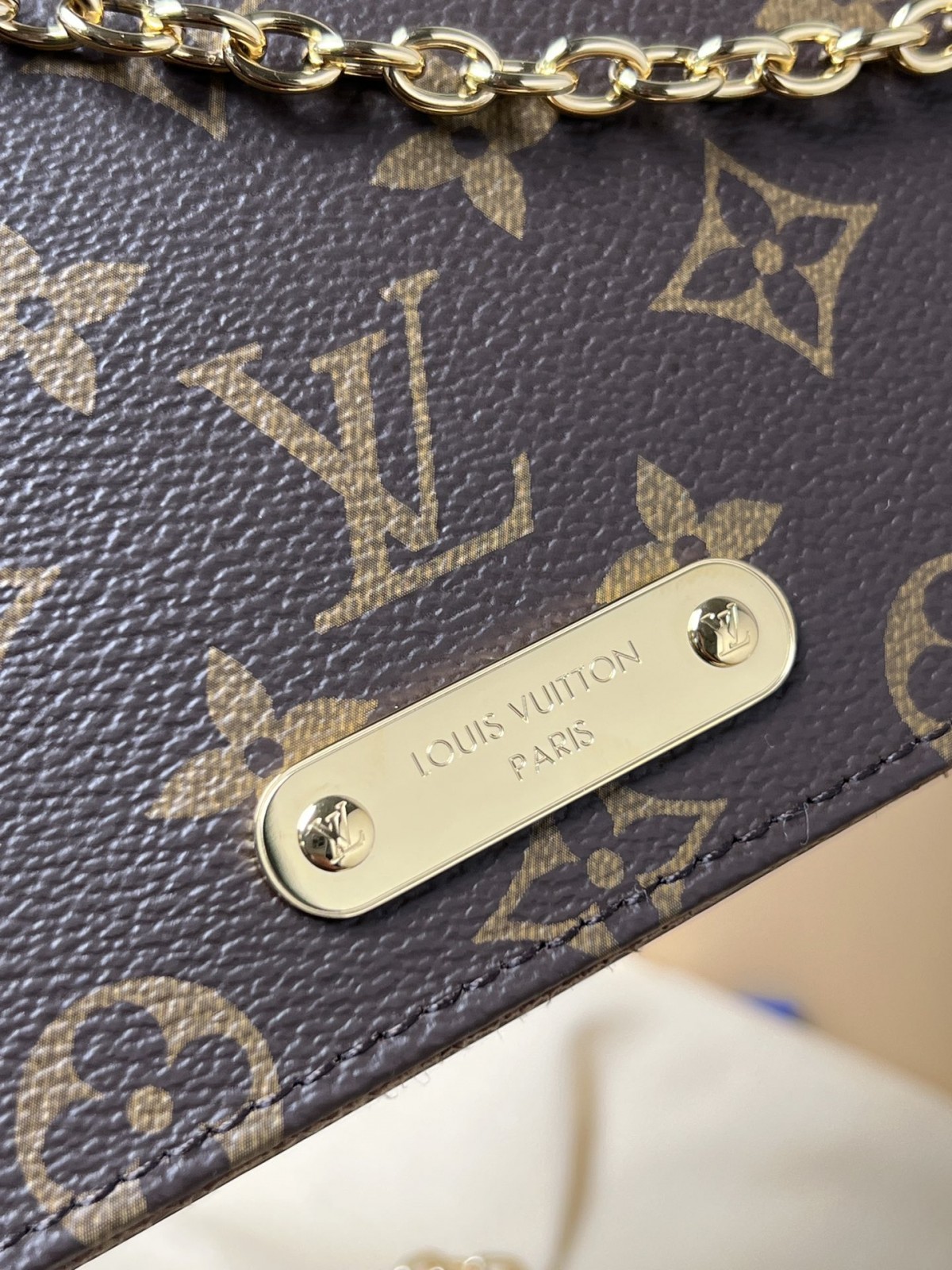 Shebag supre replica Louis Vuitton M82509 WALLET ON CHAIN LILY bag review (2025 July updated)-Zoo Zoo Fake Louis Vuitton Hnab Online Khw, Replica designer hnab ru