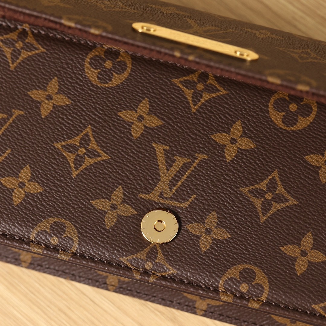 Shebag supre replica Louis Vuitton M82509 WALLET ON CHAIN LILY bag review (2025 July updated)-Zoo Zoo Fake Louis Vuitton Hnab Online Khw, Replica designer hnab ru