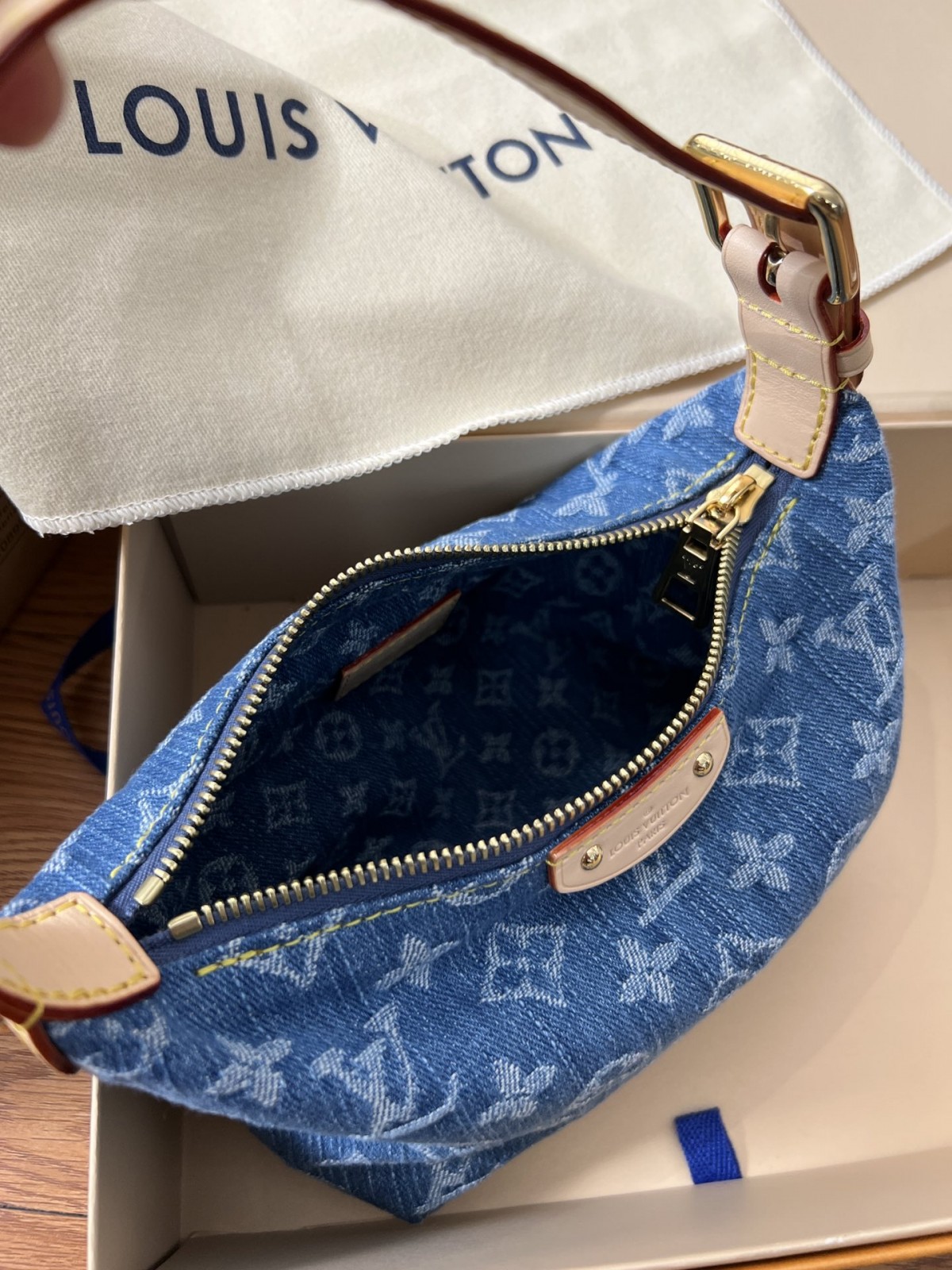 Shebag Super replica Louis Vuitton M82949 HILLS POCHETTE bag review (2025 July Updated)-L-Aħjar Kwalità Foloz Louis Vuitton Bag Online Store, Replica designer bag ru