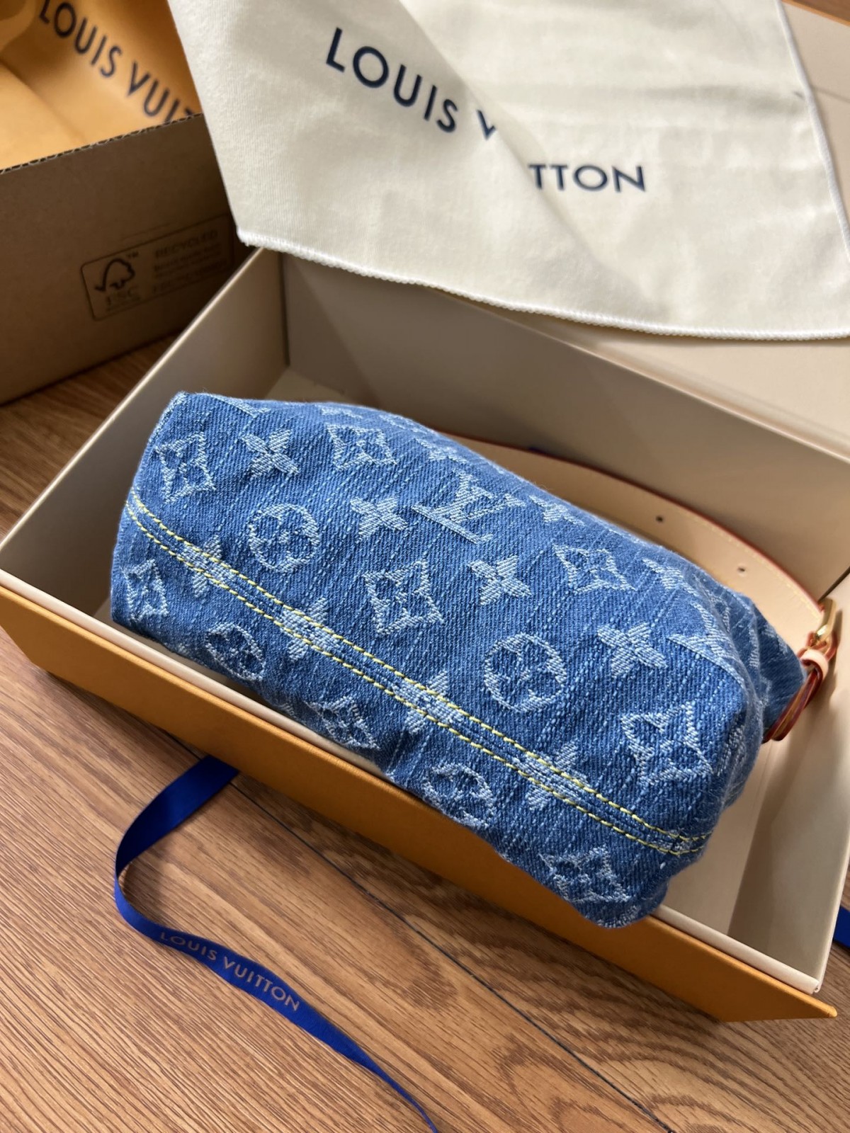 Shebag Super replica Louis Vuitton M82949 HILLS POCHETTE bag review (2025 July Updated)-L-Aħjar Kwalità Foloz Louis Vuitton Bag Online Store, Replica designer bag ru