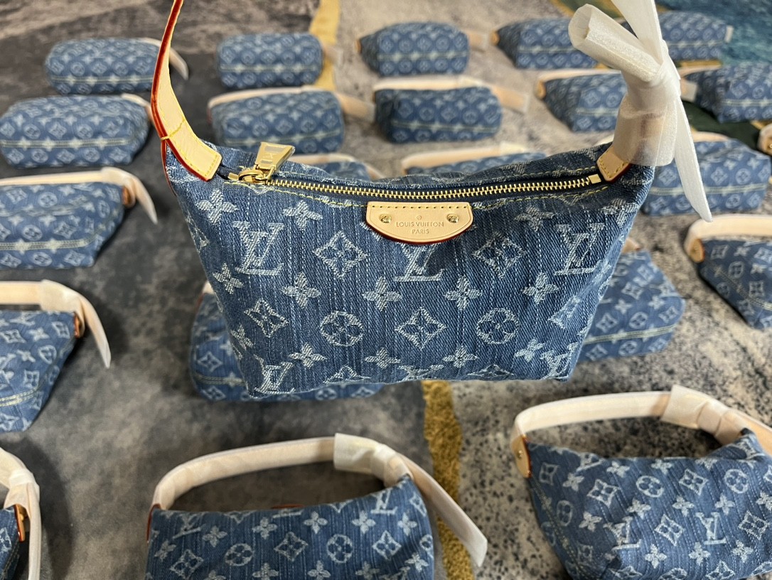 Shebag Super replica Louis Vuitton M82949 HILLS POCHETTE bag review (2025 July Updated)-L-Aħjar Kwalità Foloz Louis Vuitton Bag Online Store, Replica designer bag ru