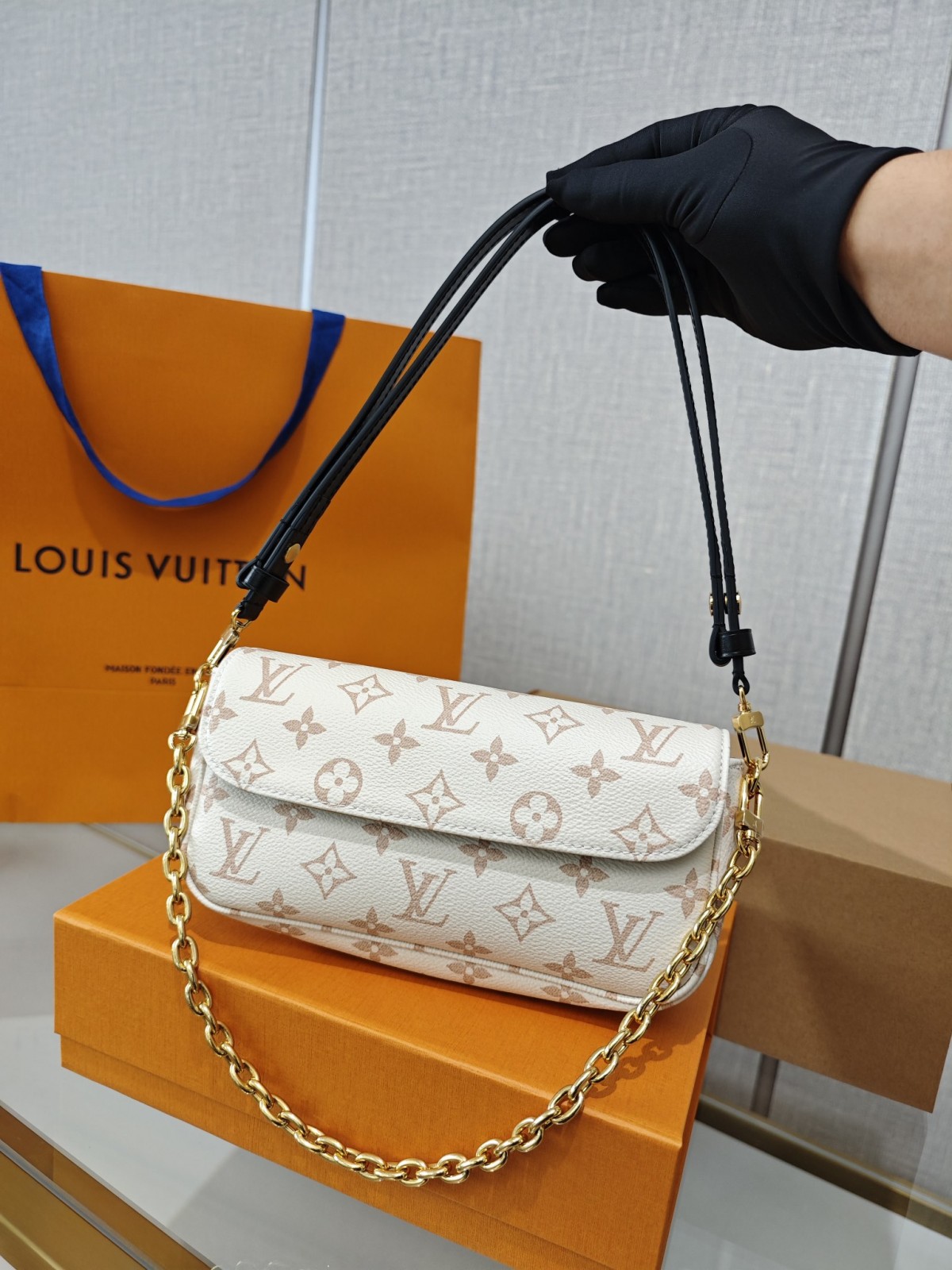 Shebag Super replica Louis Vuitton M83091 Ivy White Monogram bag(2025 July updated)-Najlepsza jakość fałszywych torebek Louis Vuitton Sklep internetowy, projektant repliki torebki ru
