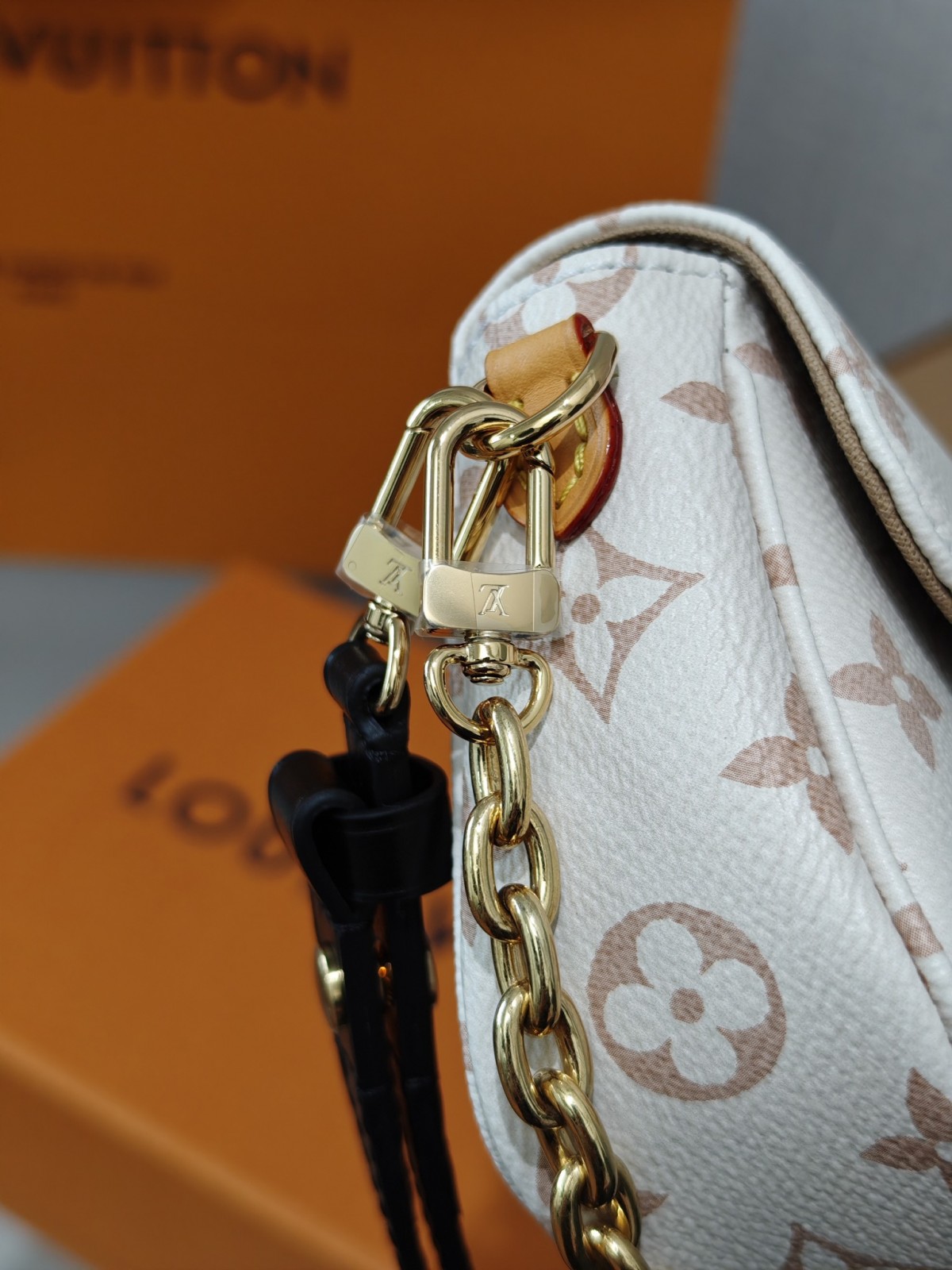 Shebag Super replica Louis Vuitton M83091 Ivy White Monogram bag(2025 July updated)-Najlepsza jakość fałszywych torebek Louis Vuitton Sklep internetowy, projektant repliki torebki ru