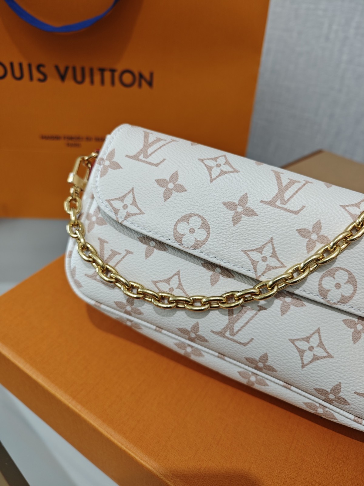 Shebag Super replica Louis Vuitton M83091 Ivy White Monogram bag(2025 July updated)-Najlepsza jakość fałszywych torebek Louis Vuitton Sklep internetowy, projektant repliki torebki ru