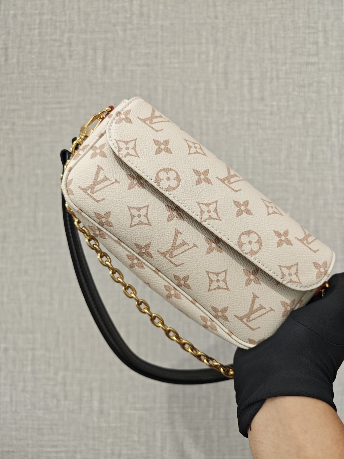 Shebag Super replica Louis Vuitton M83091 Ivy White Monogram bag(2025 July updated)-Najlepsza jakość fałszywych torebek Louis Vuitton Sklep internetowy, projektant repliki torebki ru