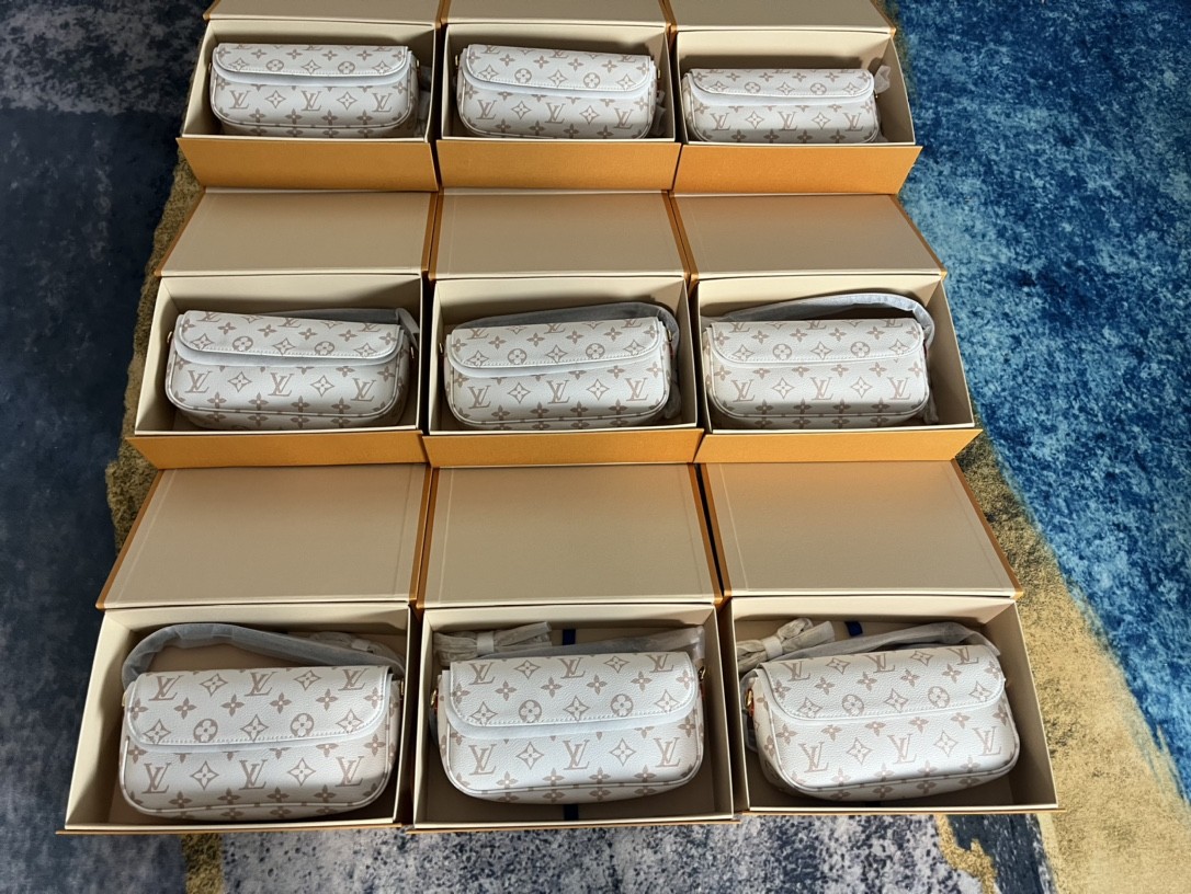 Shebag Super replica Louis Vuitton M83091 Ivy White Monogram bag(2025 July updated)-Najlepsza jakość fałszywych torebek Louis Vuitton Sklep internetowy, projektant repliki torebki ru