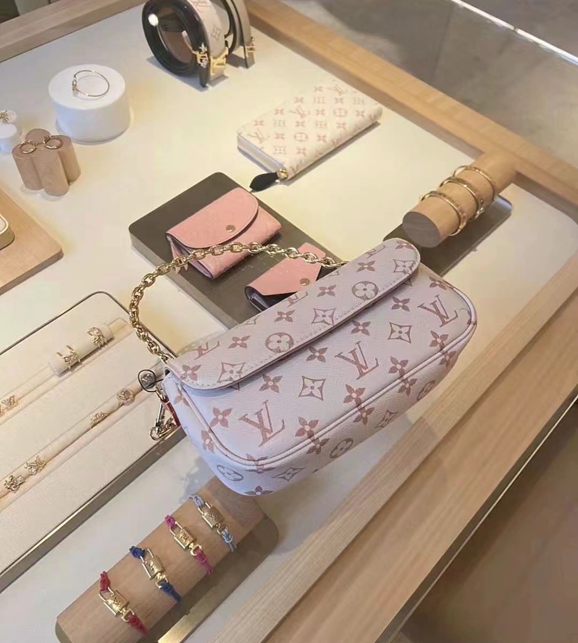 Shebag Super replica Louis Vuitton M83091 Ivy White Monogram bag(2025 July updated)-Najlepsza jakość fałszywych torebek Louis Vuitton Sklep internetowy, projektant repliki torebki ru