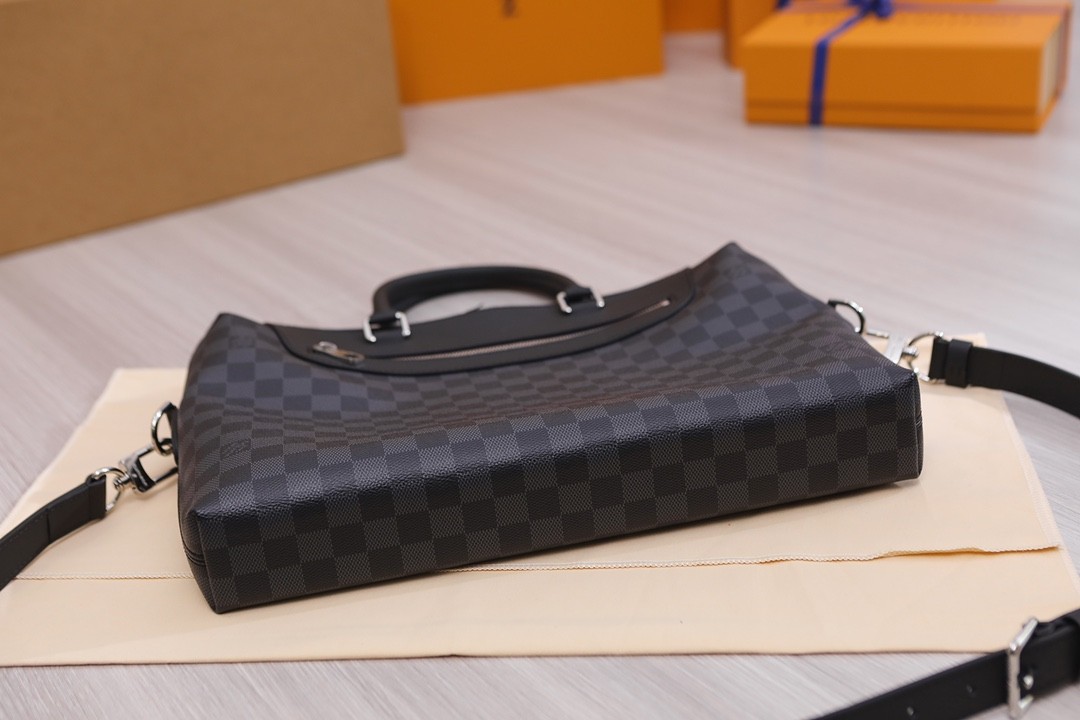 Shebag super replica Louis Vuitton N48260 PORTE-DOCUMENTS JOUR NM bag review(2025 July updated)-Best Quality Fake Louis Vuitton Bag Online Store, Replica designer bag ru