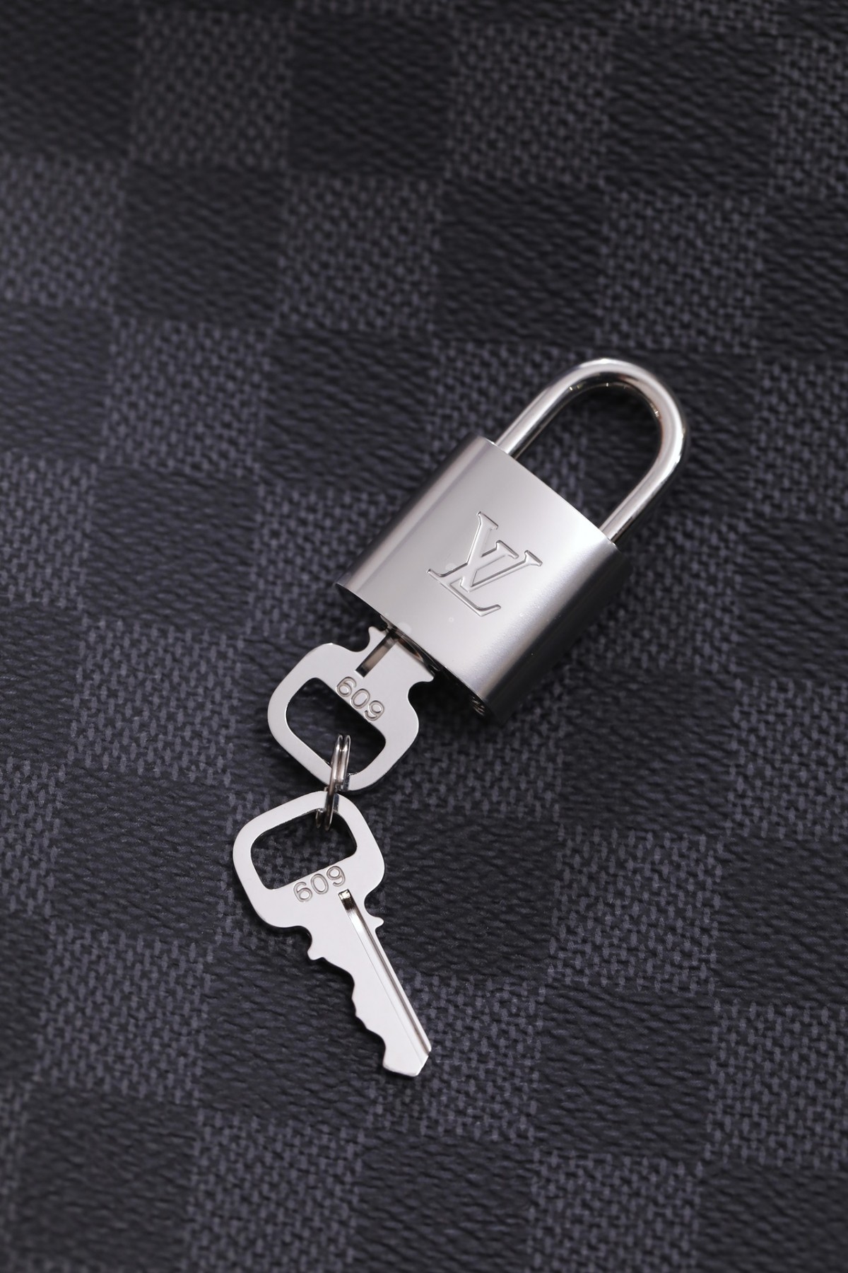 Shebag super replica Louis Vuitton N48260 PORTE-DOCUMENTS JOUR NM bag review(2025 July updated)-Best Quality Fake Louis Vuitton Bag Online Store, Replica designer bag ru