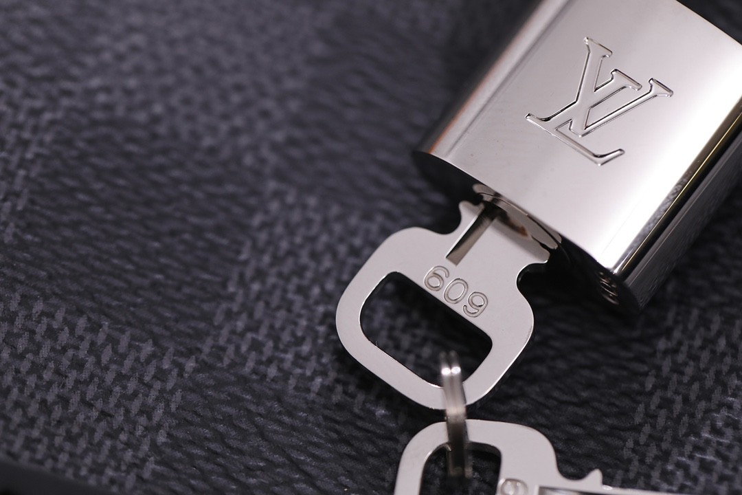Shebag super replica Louis Vuitton N48260 PORTE-DOCUMENTS JOUR NM bag review(2025 July updated)-Best Quality Fake Louis Vuitton Bag Online Store, Replica designer bag ru