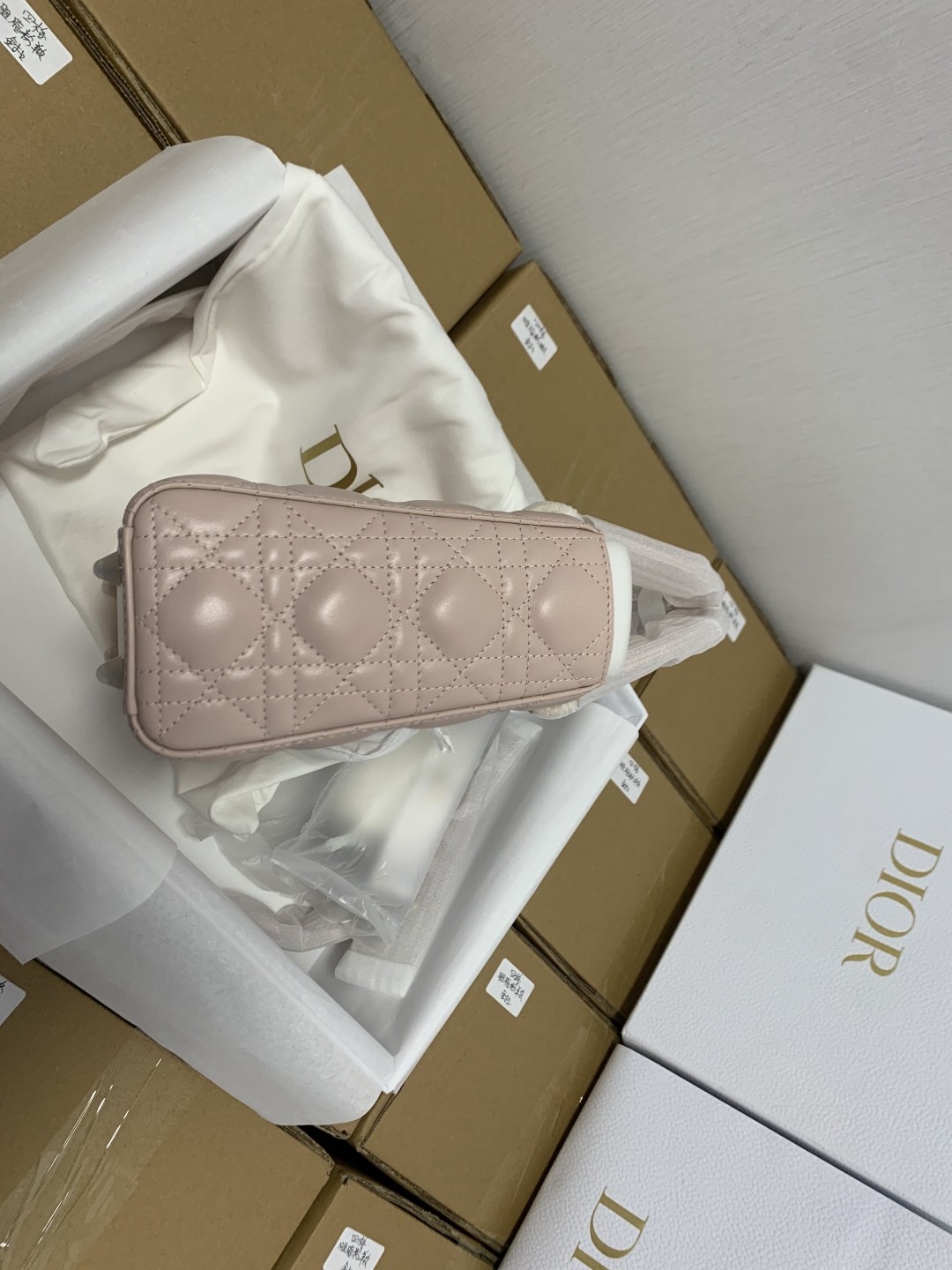 Shebag super replica Lady Dior in pink medium bag review(2025 July updated)-Best Quality Fake Louis Vuitton Bag Online Store, Replica designer bag ru