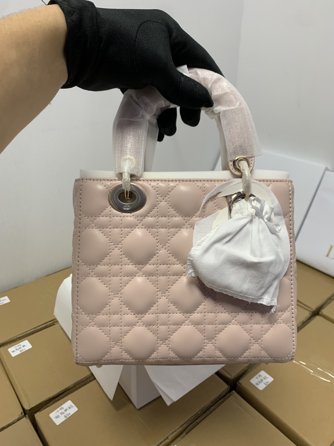 Shebag super replica Lady Dior in pink medium bag review(2025 July updated)-Best Quality Fake Louis Vuitton Bag Online Store, Replica designer bag ru