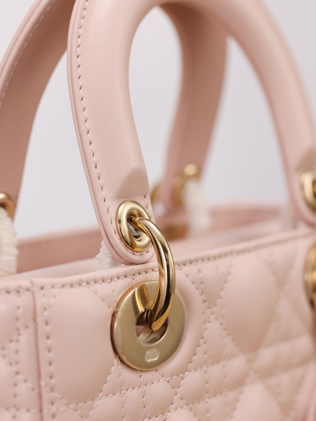 Shebag super replica Lady Dior in pink medium bag review(2025 July updated)-Best Quality Fake Louis Vuitton Bag Online Store, Replica designer bag ru