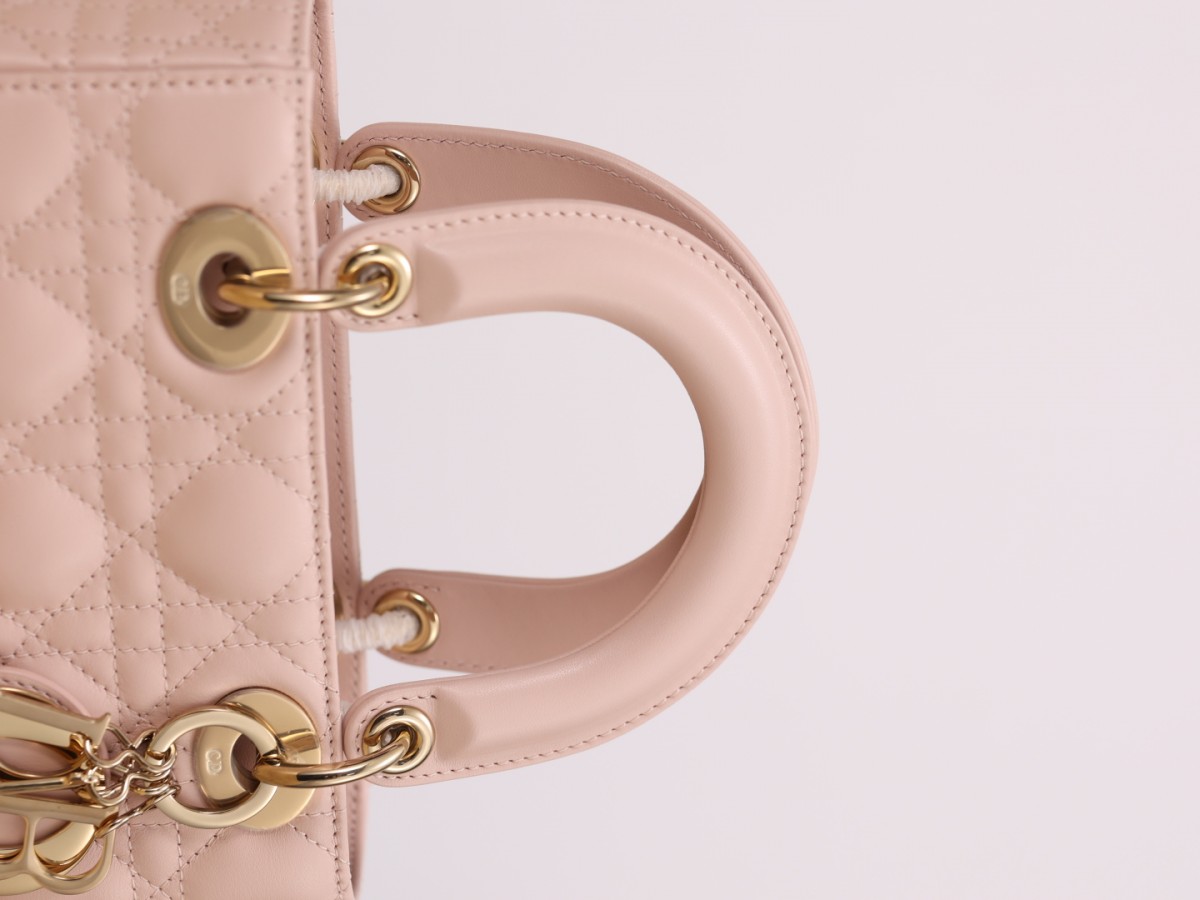 Shebag super replica Lady Dior in pink medium bag review(2025 July updated)-Best Quality Fake Louis Vuitton Bag Online Store, Replica designer bag ru