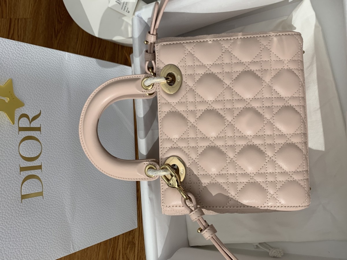 Shebag super replica Lady Dior in pink medium bag review(2025 July updated)-Best Quality Fake Louis Vuitton Bag Online Store, Replica designer bag ru