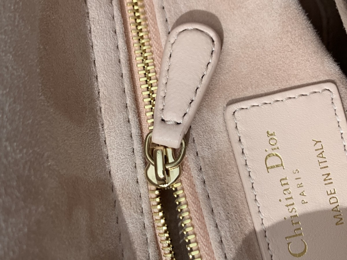 Shebag super replica Lady Dior in pink medium bag review(2025 July updated)-Best Quality Fake Louis Vuitton Bag Online Store, Replica designer bag ru