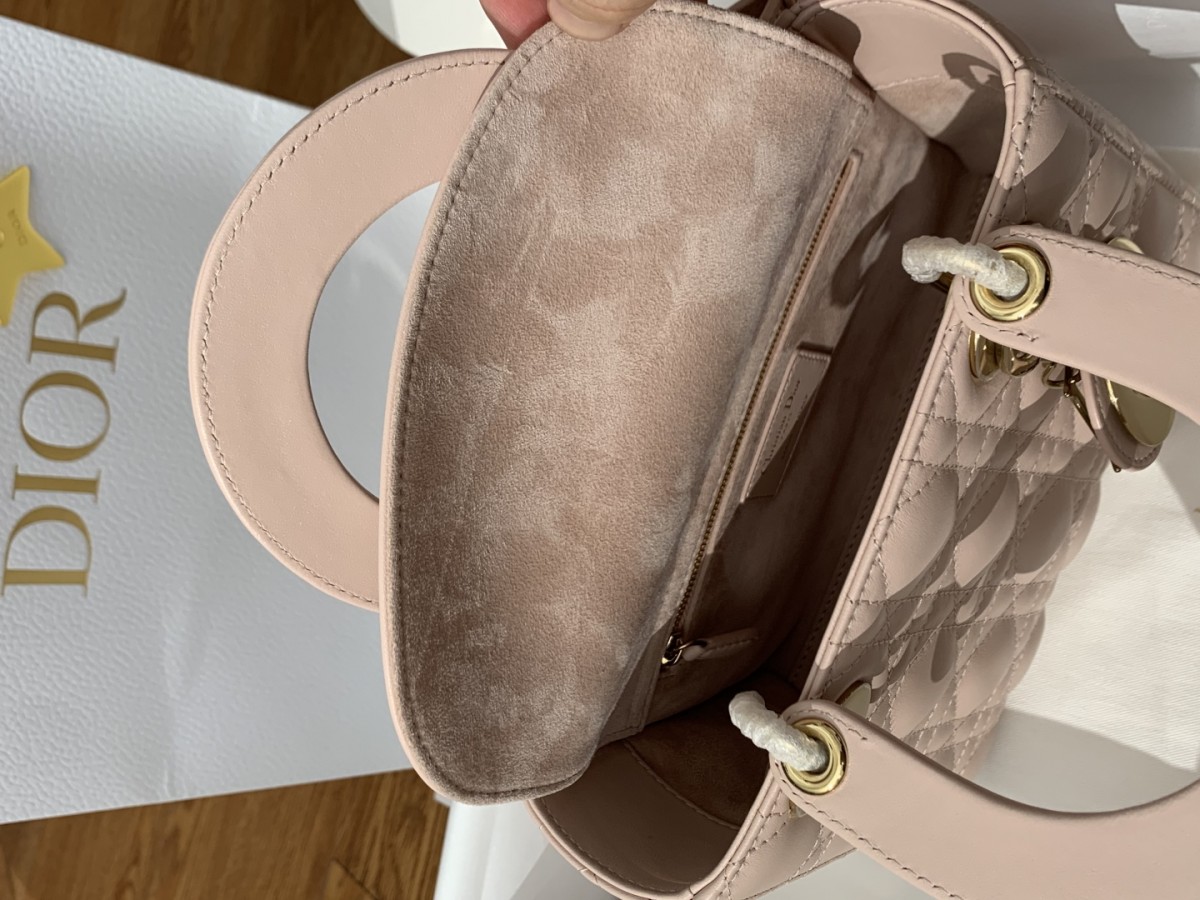 Shebag super replica Lady Dior in pink medium bag review(2025 July updated)-Best Quality Fake Louis Vuitton Bag Online Store, Replica designer bag ru