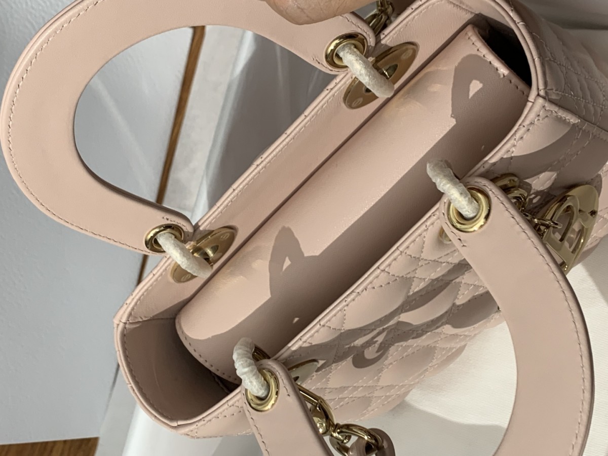 Shebag super replica Lady Dior in pink medium bag review(2025 July updated)-Best Quality Fake Louis Vuitton Bag Online Store, Replica designer bag ru